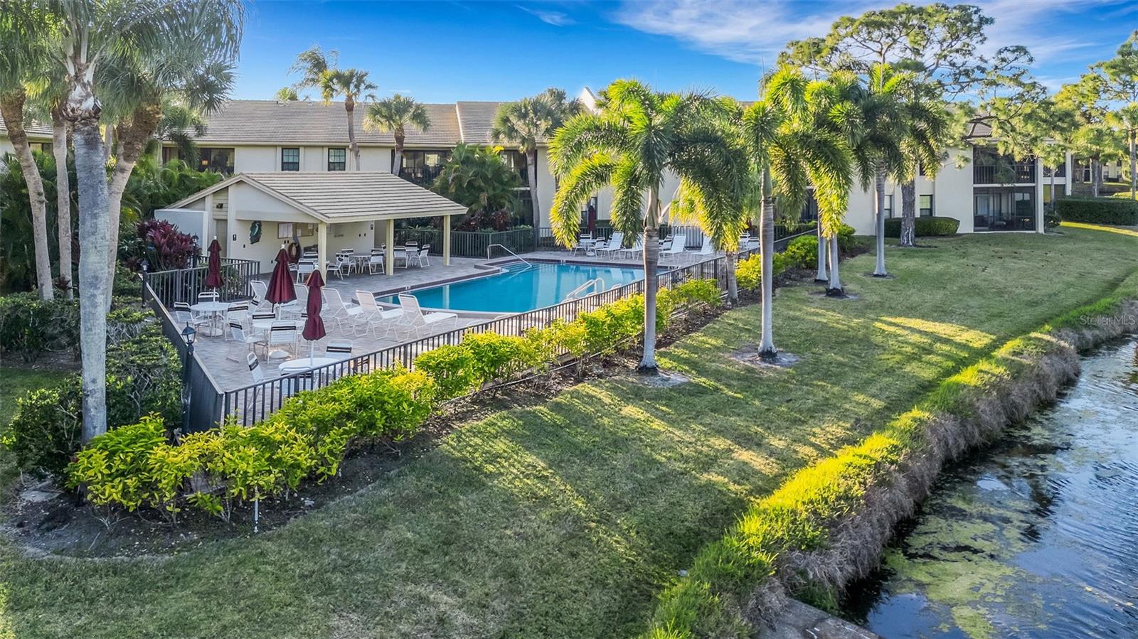 WEYBRIDGE - Residential