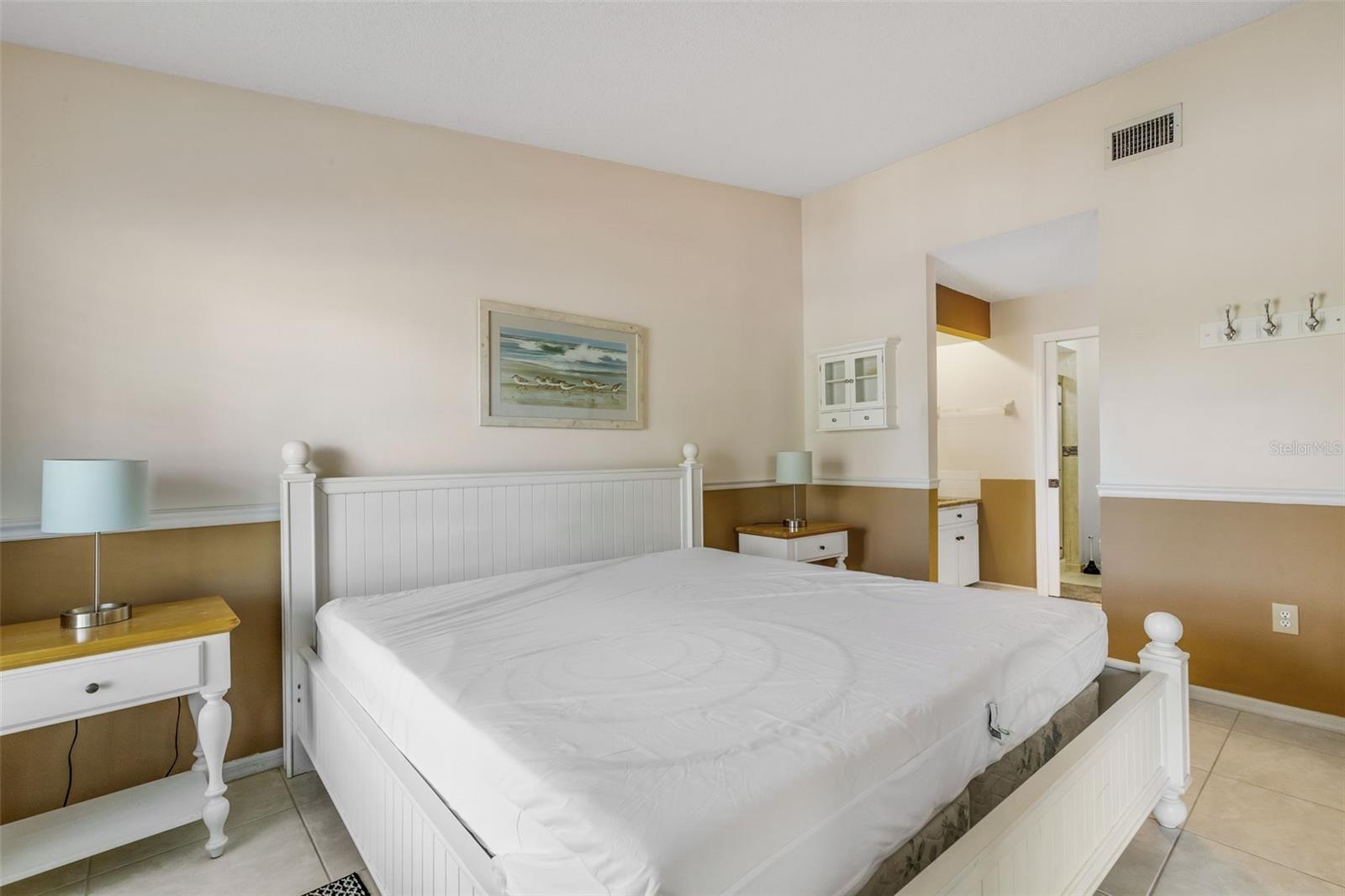 WEYBRIDGE - Residential