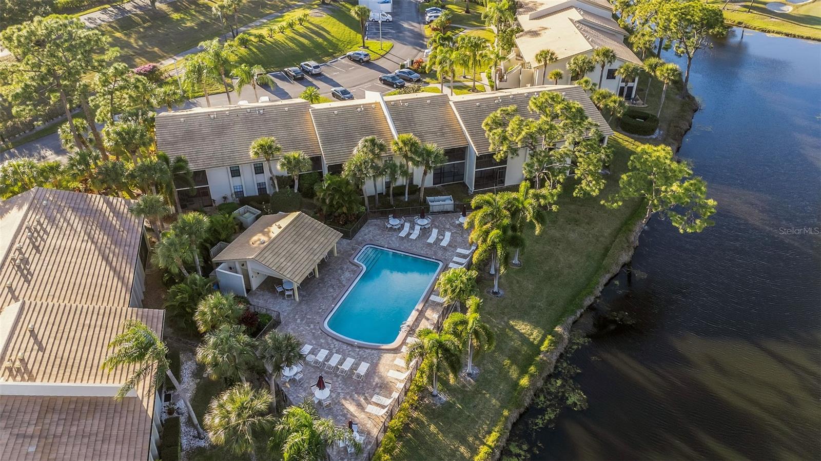 WEYBRIDGE - Residential