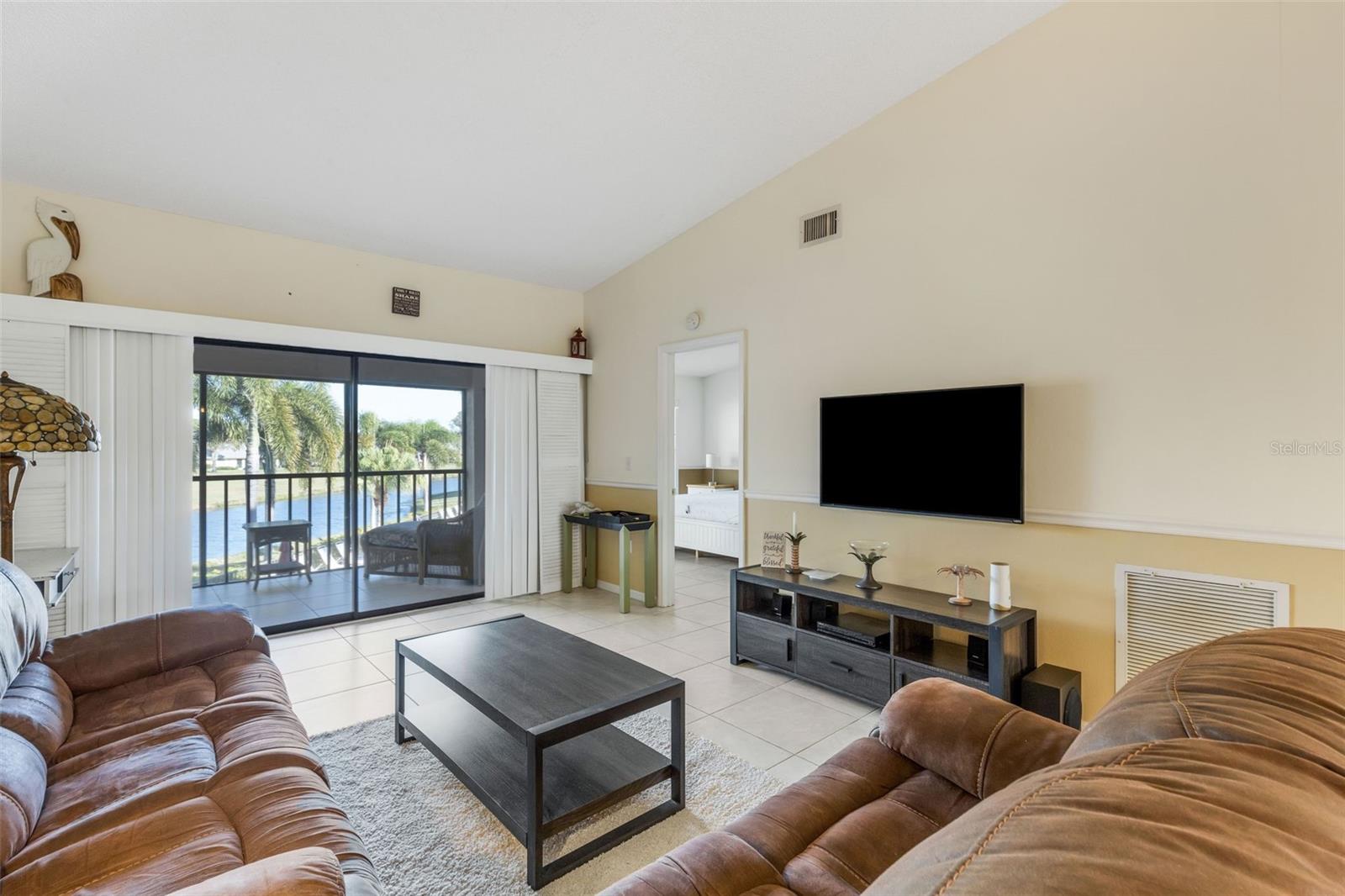 WEYBRIDGE - Residential