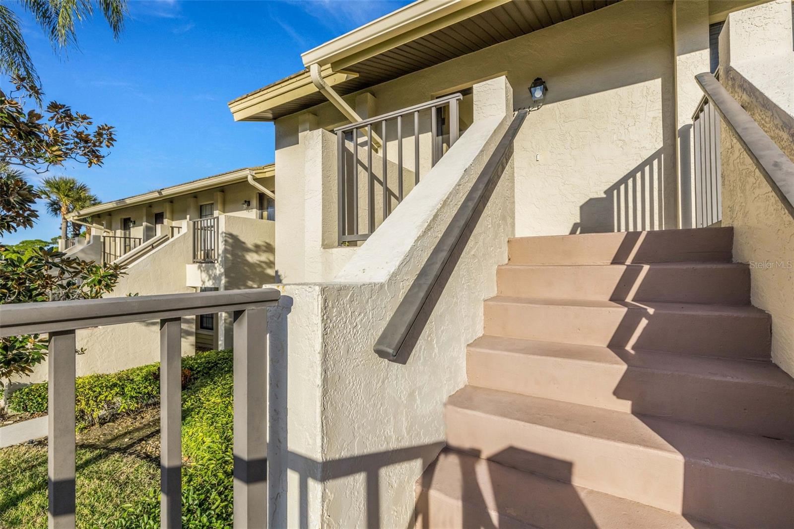 WEYBRIDGE - Residential