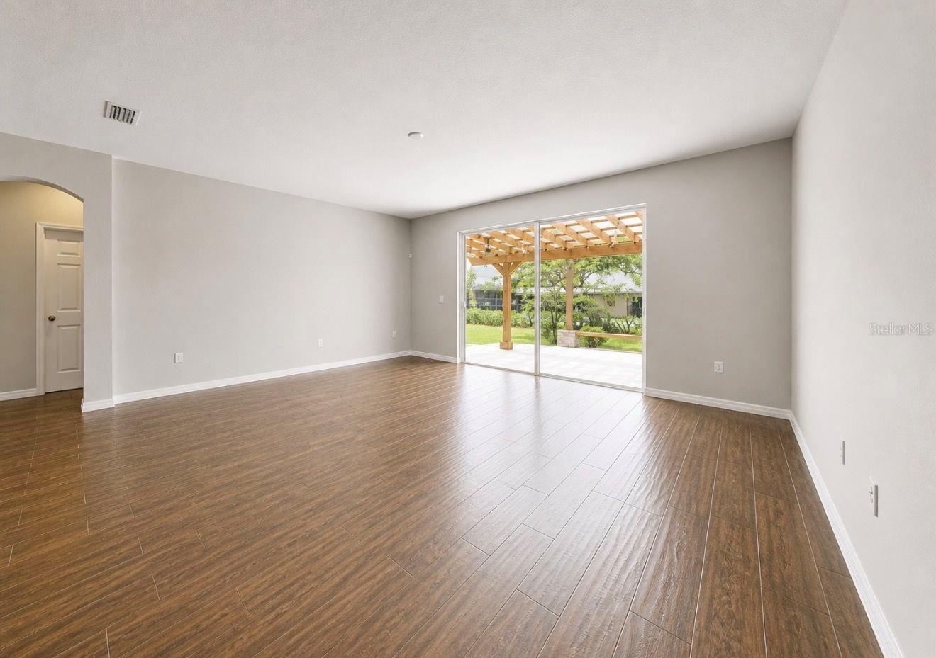 DOVER GROVES - Residential
