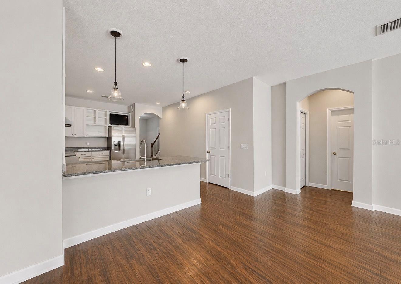 DOVER GROVES - Residential
