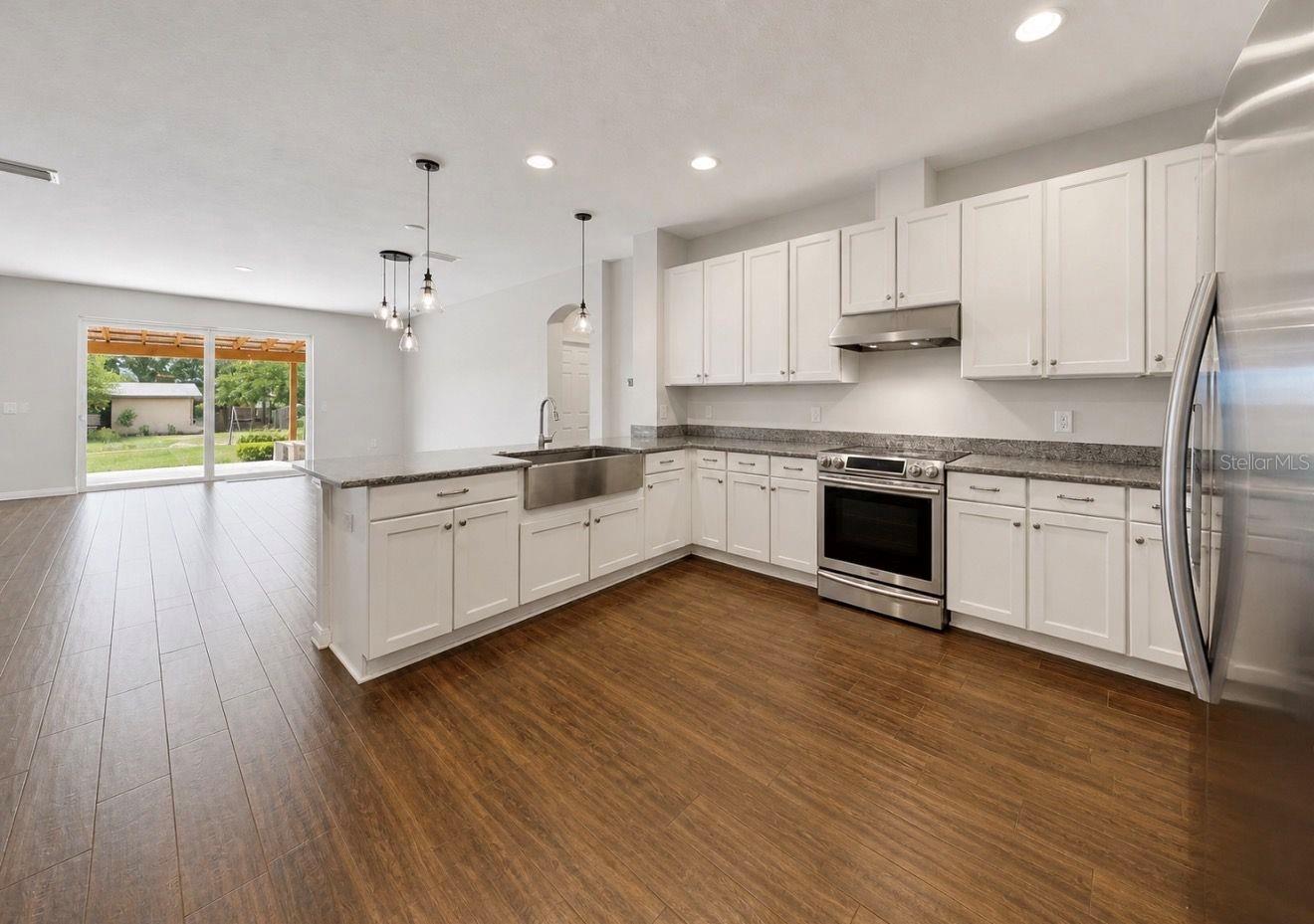 DOVER GROVES - Residential