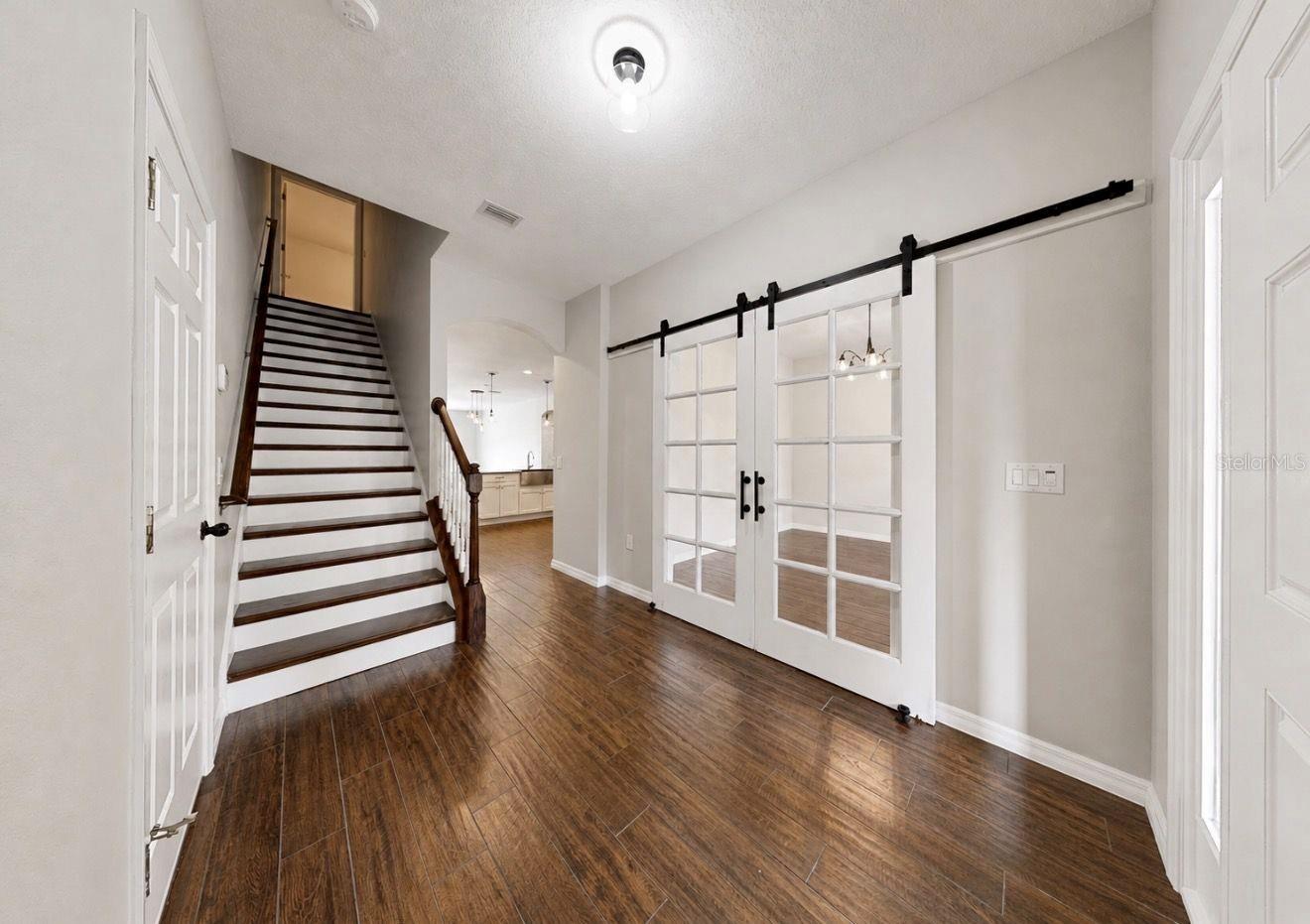 DOVER GROVES - Residential