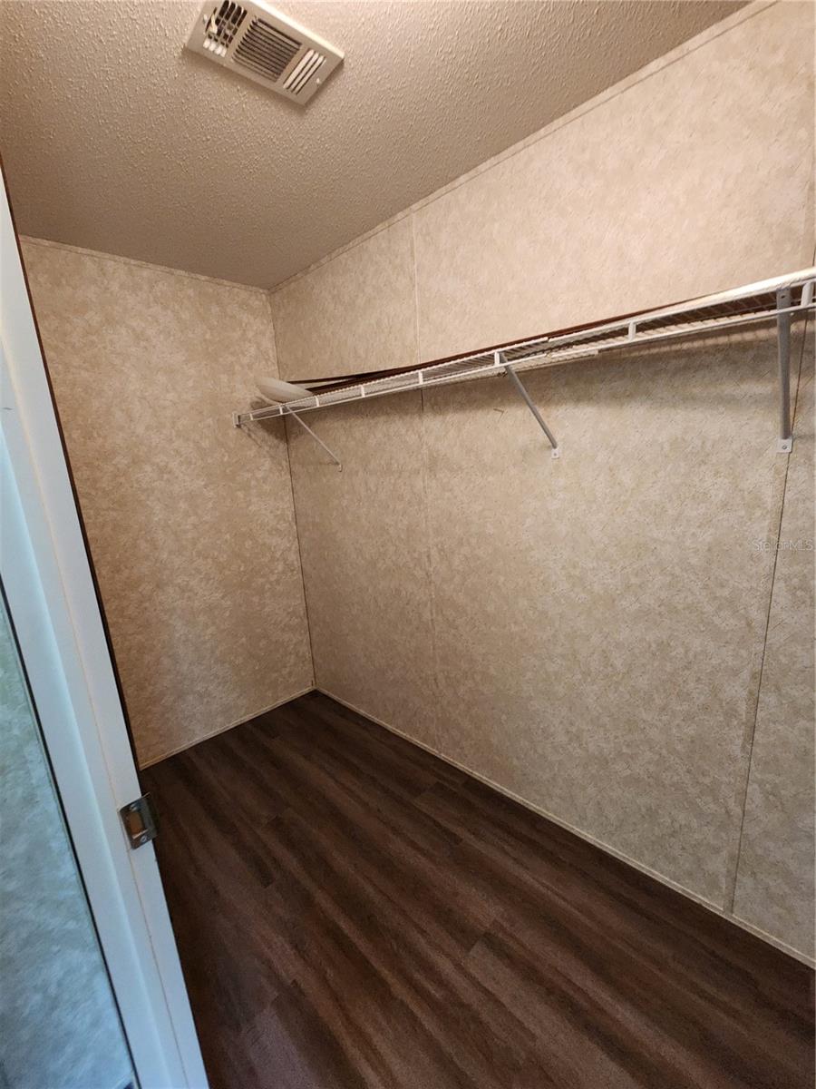 PARKWOOD ACRES - Residential