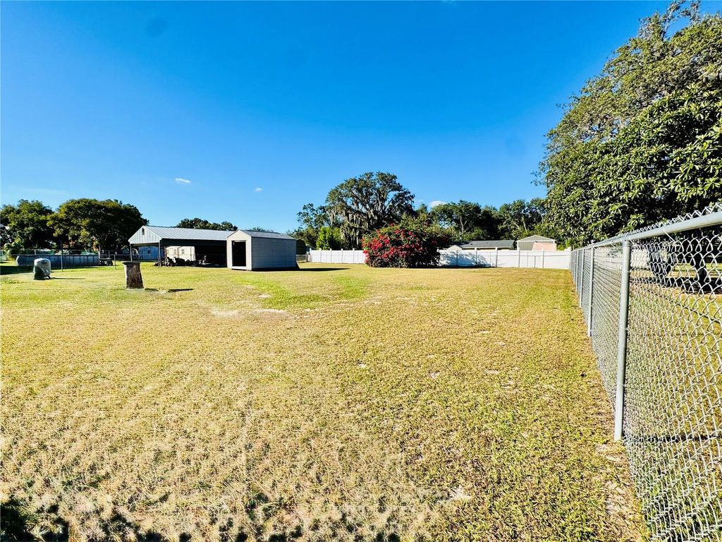 Photo of 205 Jack Pine Street, Lake Wales, FL 33859 (MLS # P4936902)