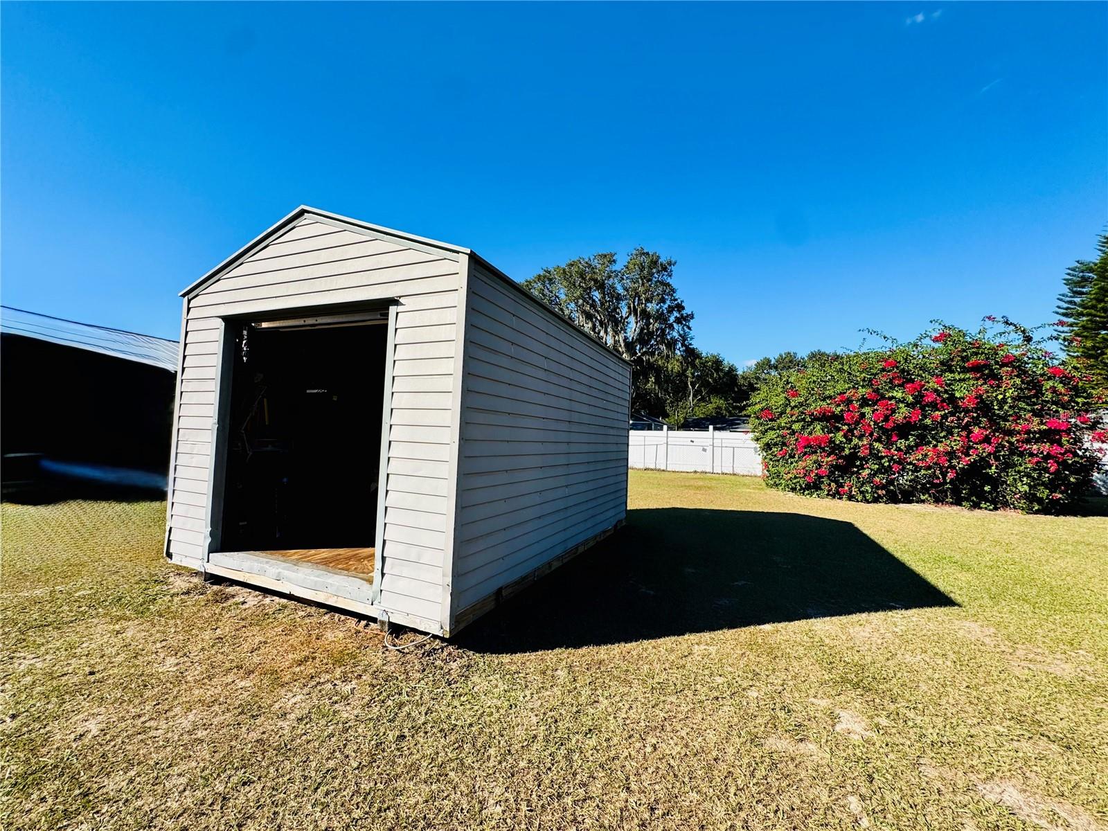 BLUE LAKE TERRACE - Residential