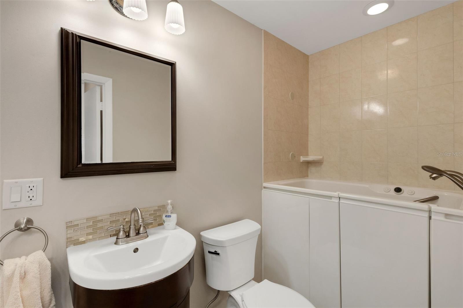 PINEHURST VILLAGE - Residential