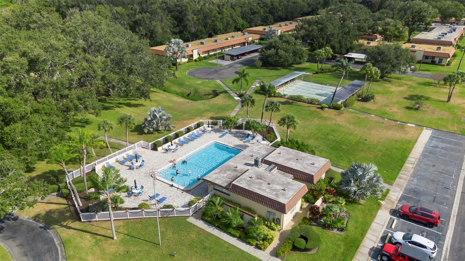 PINEHURST VILLAGE - Residential