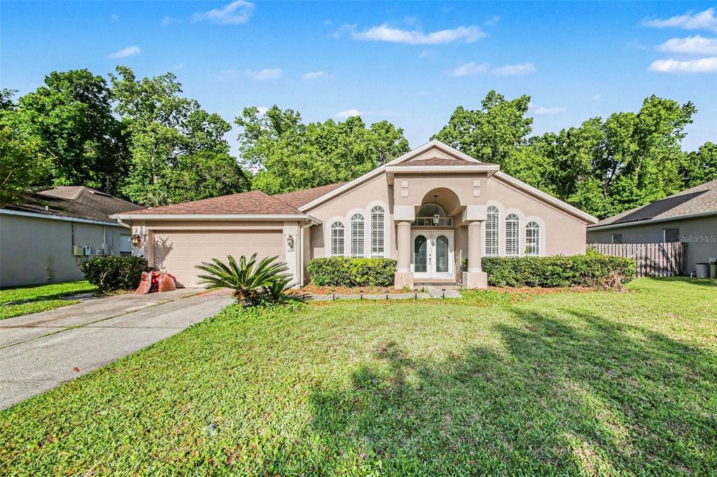 Photo of 1054 Winding Waters Circle, Winter Springs, FL 32708 (MLS # O6398229)