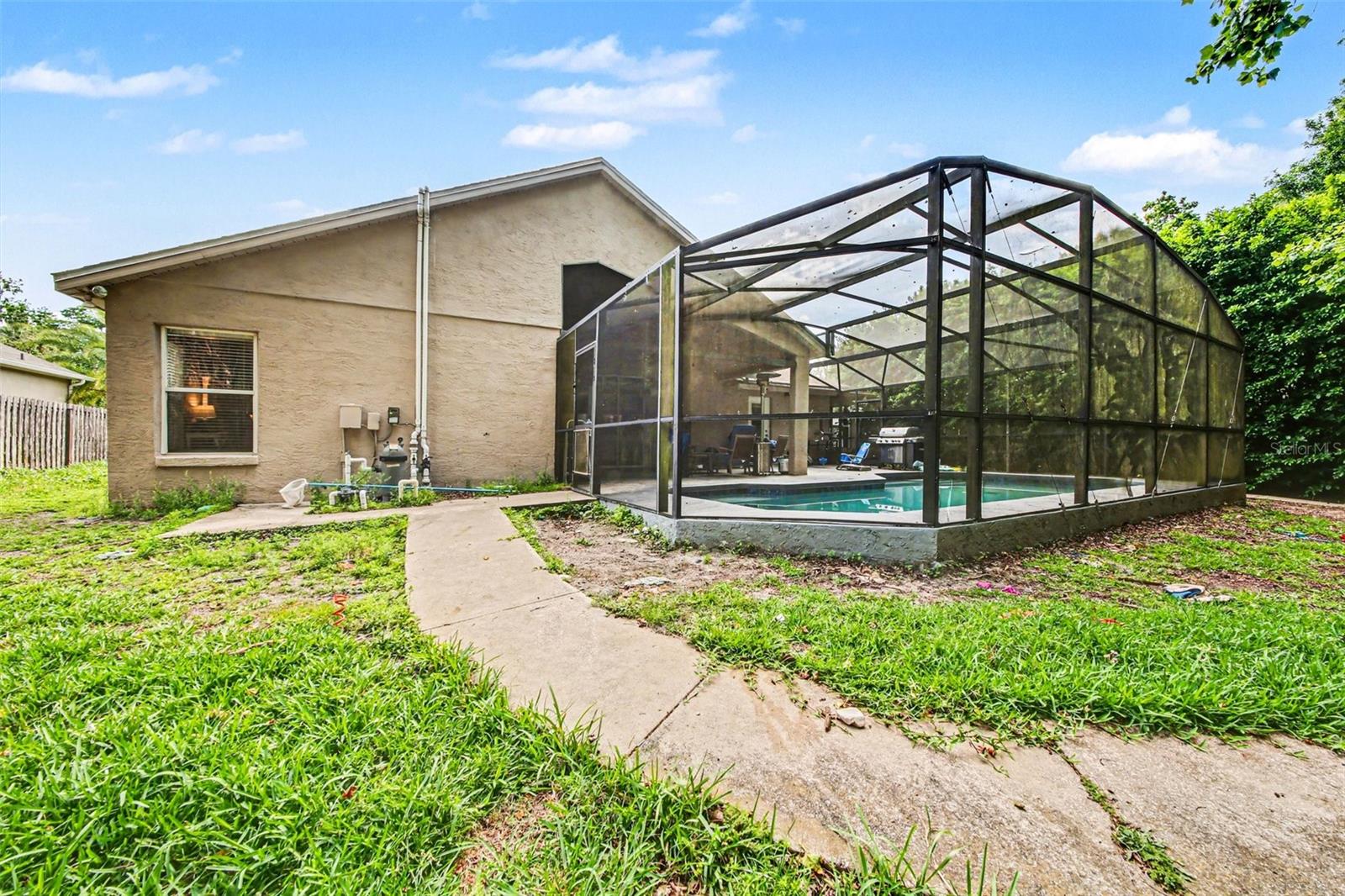 WINDING HOLLOW - Residential