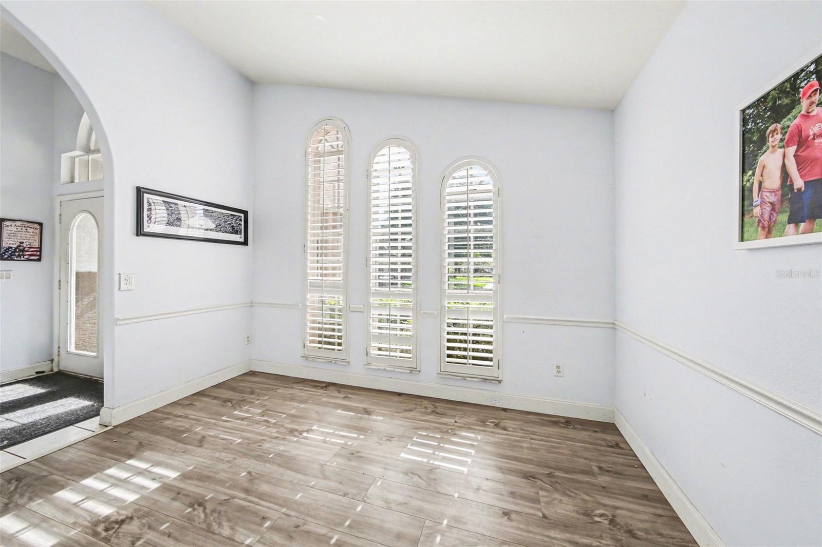 WINDING HOLLOW - Residential