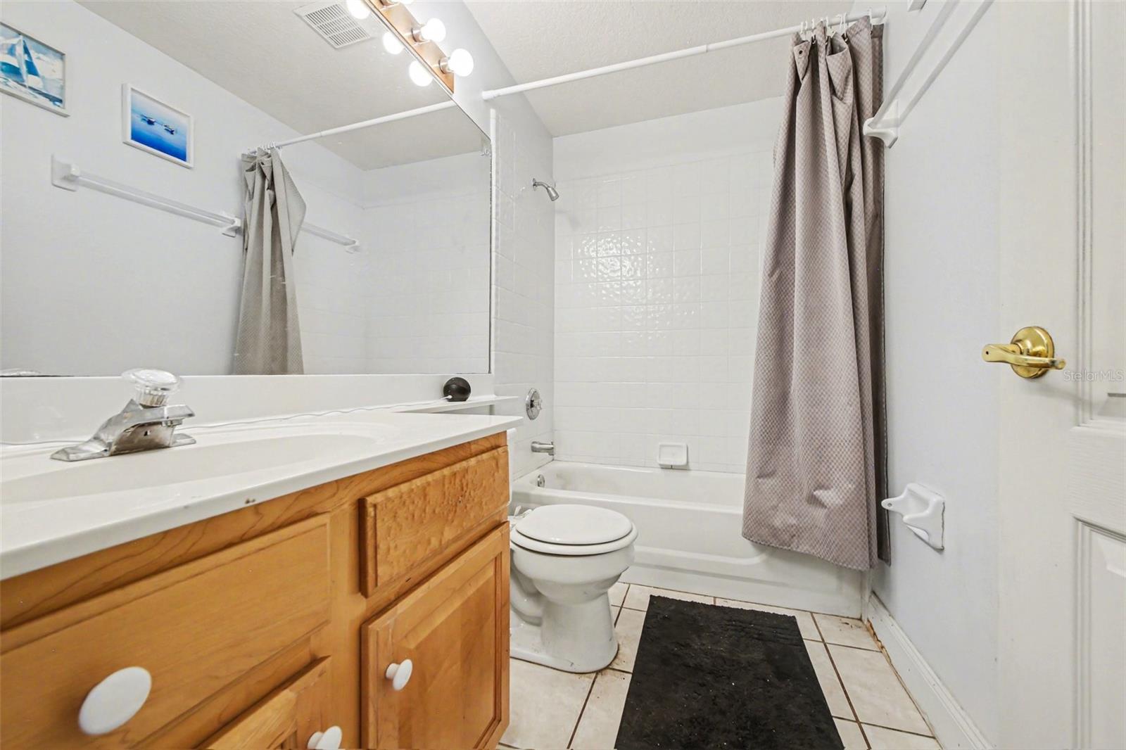 WINDING HOLLOW - Residential