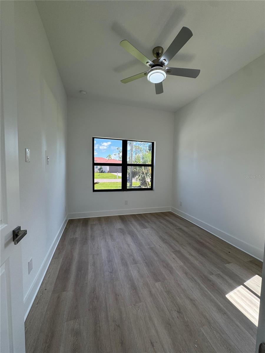 ROTONDA LAKES - Residential