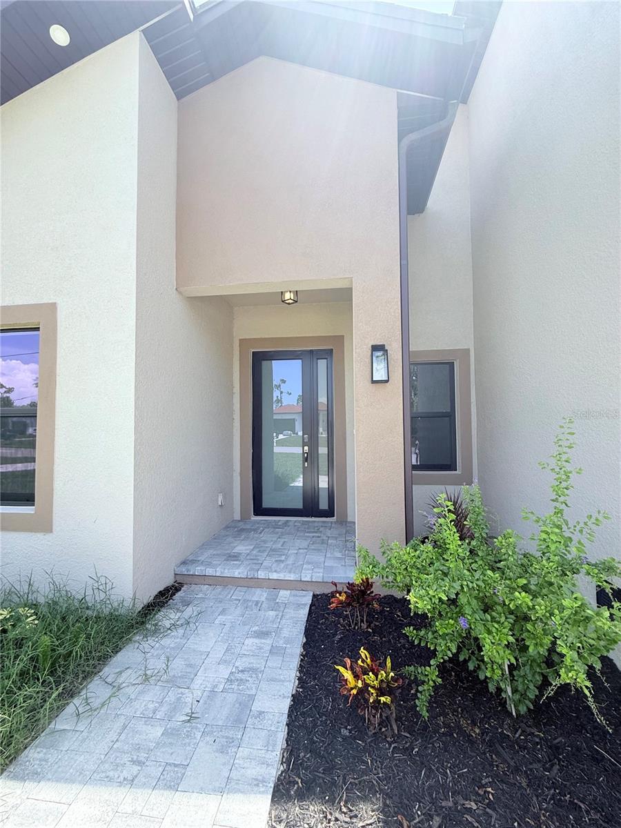 ROTONDA LAKES - Residential