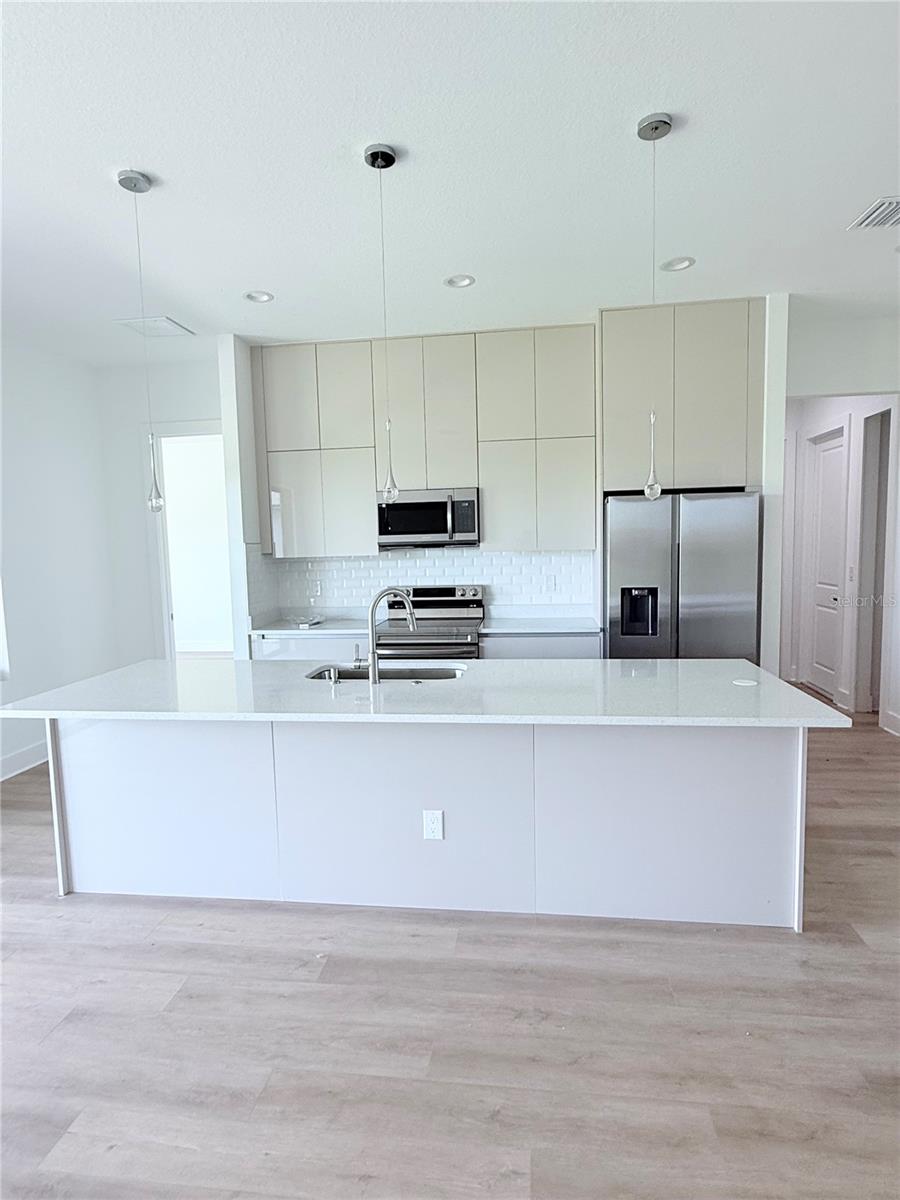 ROTONDA LAKES - Residential