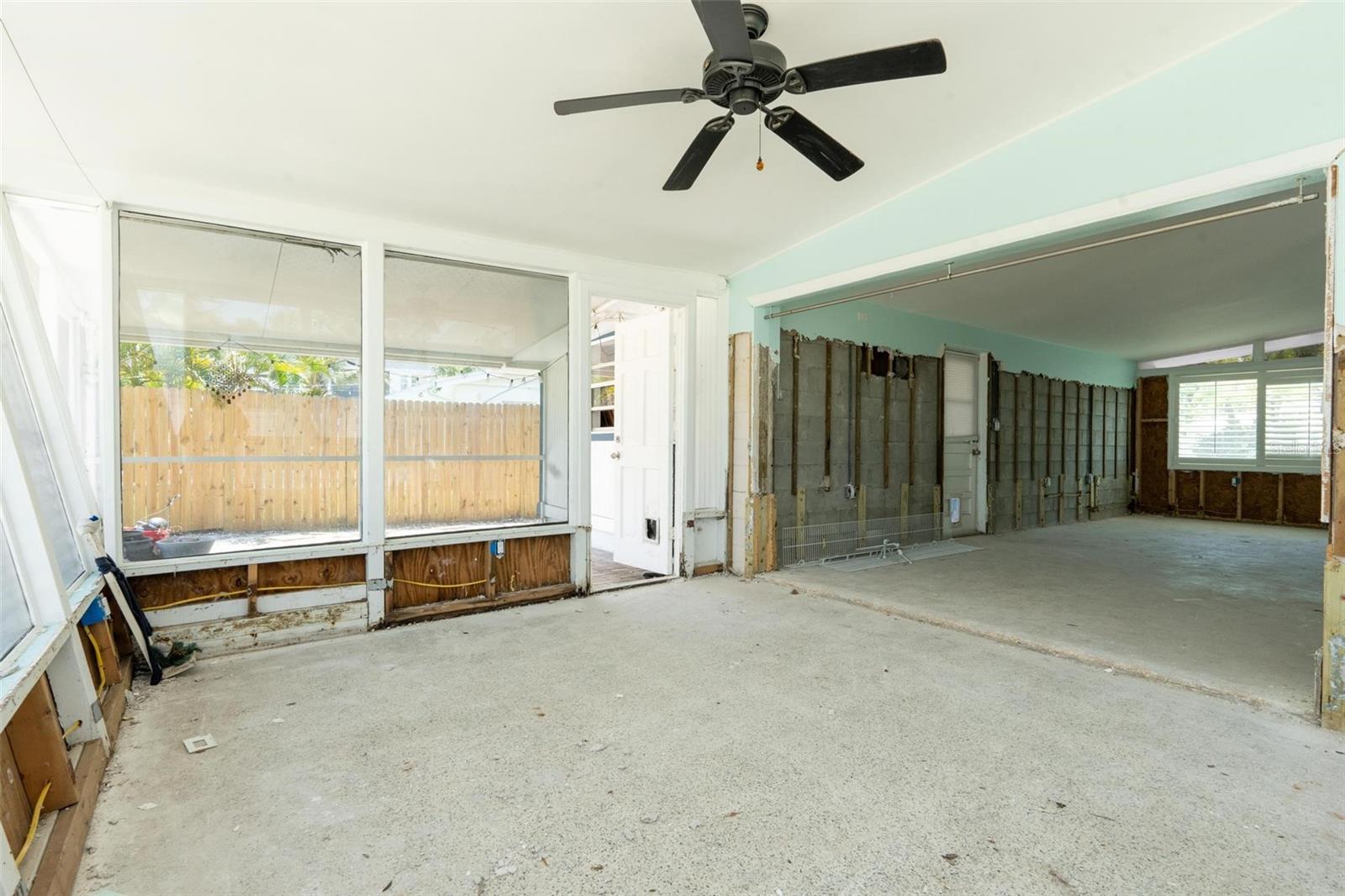 SHORE ACRES OVERLOOK SEC - Residential