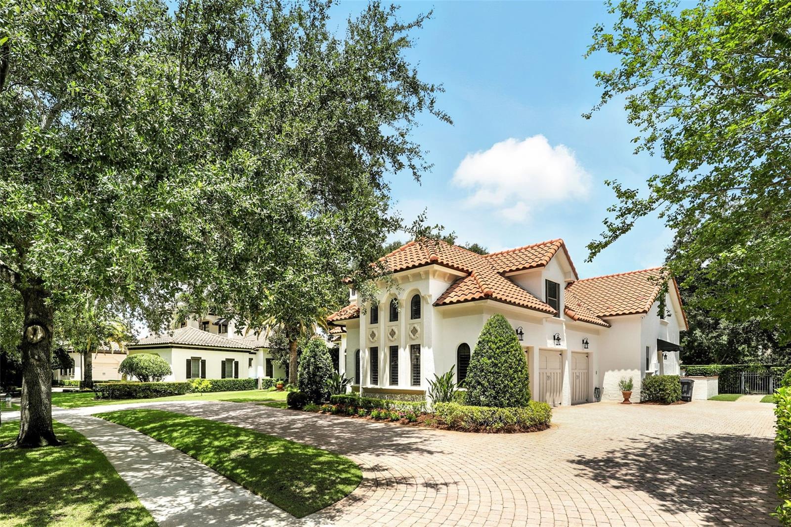 1445 HOLTS GROVE