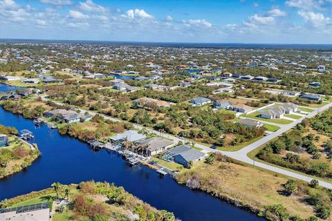 A home in PORT CHARLOTTE