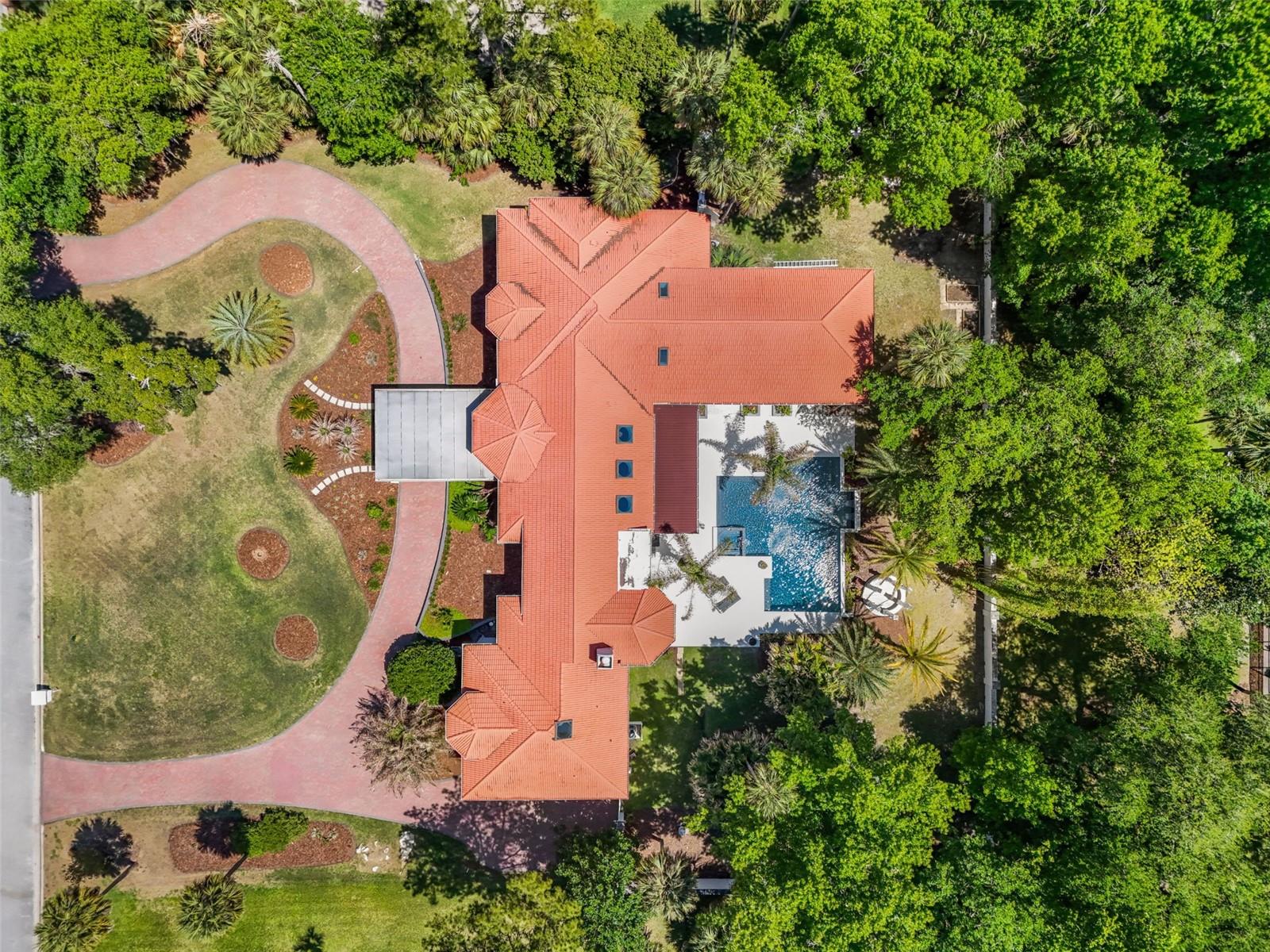 2113 SILVER LEAF COURT