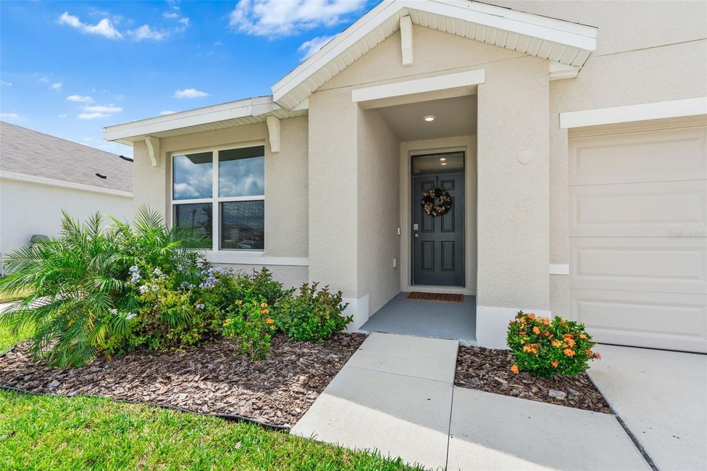 Photo of 5871 Halewood Way, Wesley Chapel, FL 33545 (MLS # TB8421501)