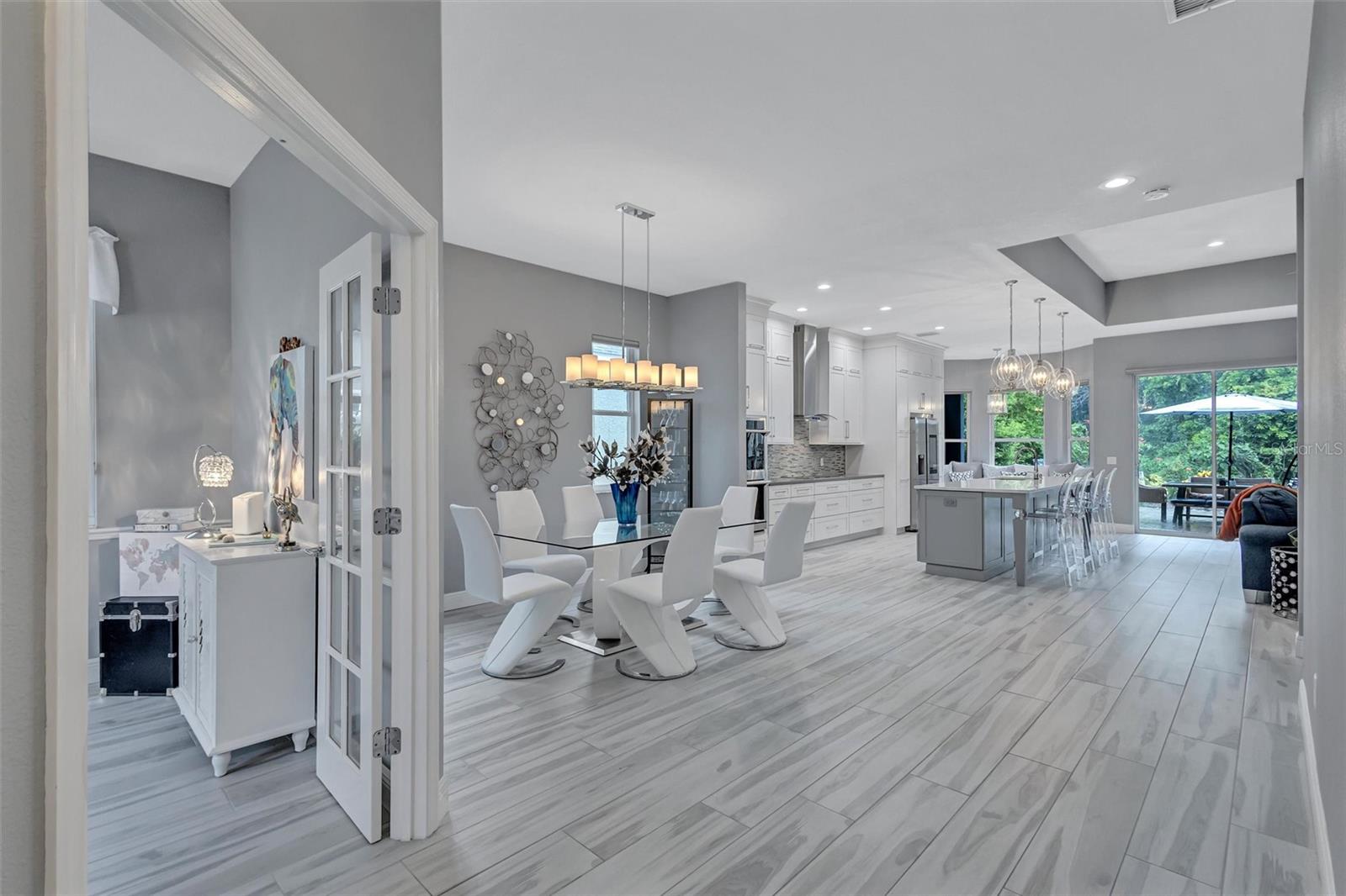 139 TALL TREES COURT