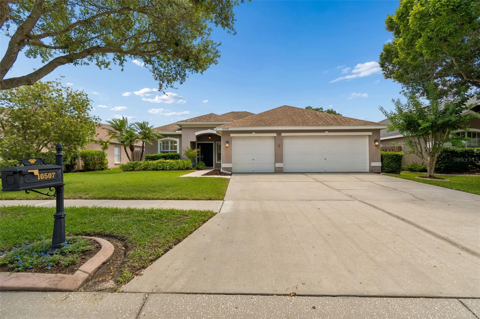10507 WEYBRIDGE DRIVE