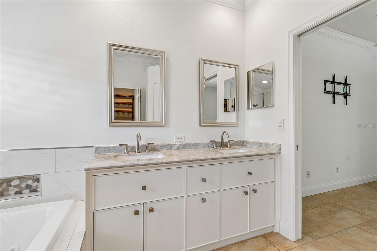 WESTCHASE SEC 377 - Residential