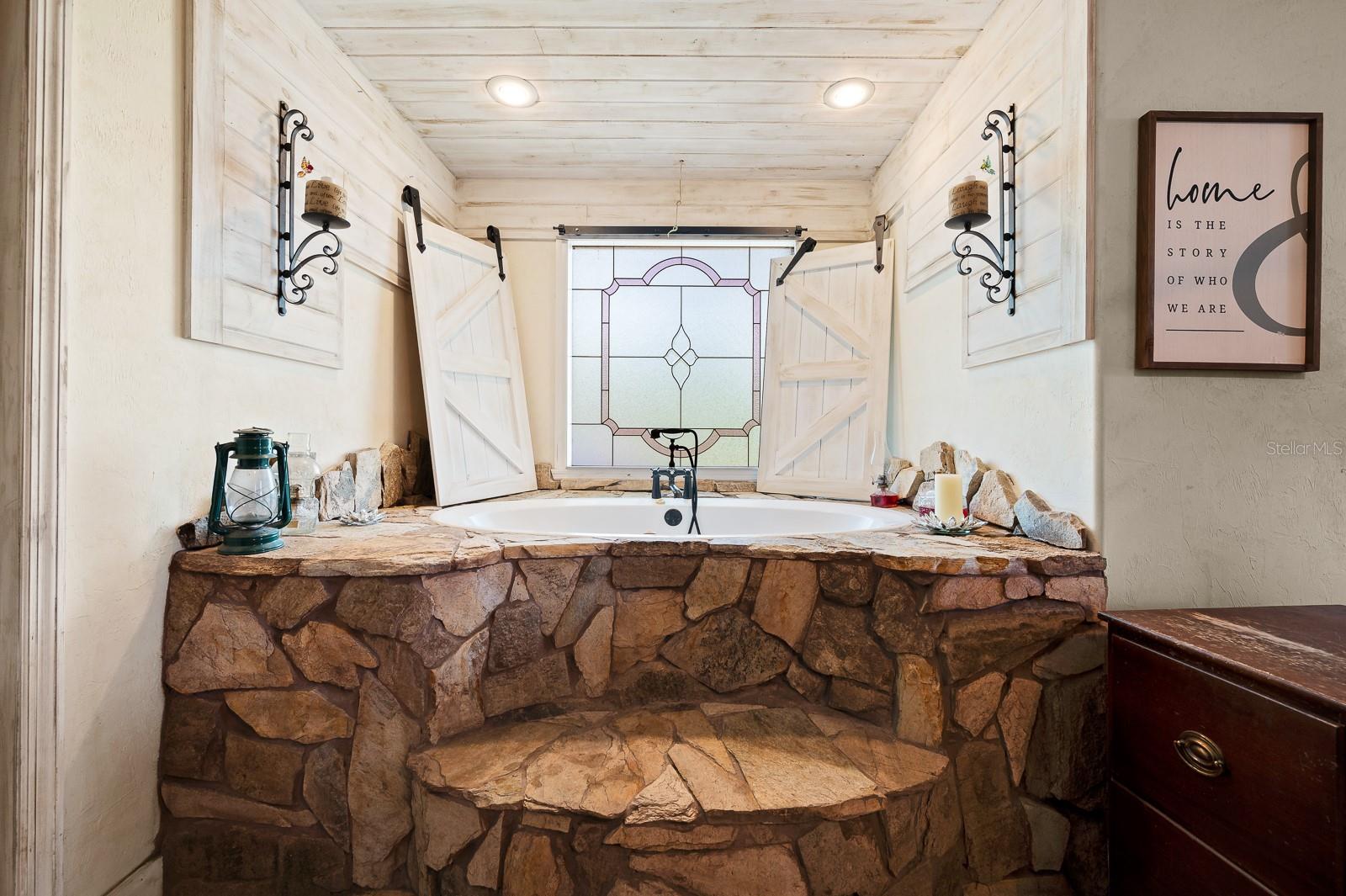 NICELY ACRES - Residential