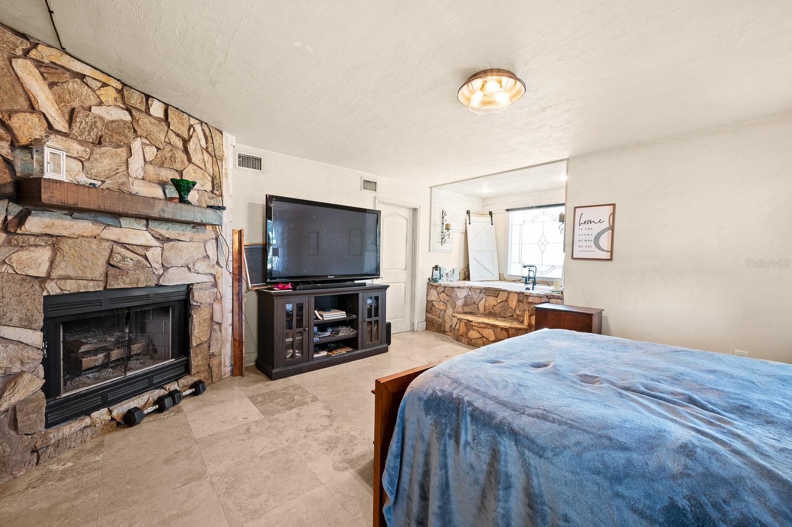 NICELY ACRES - Residential