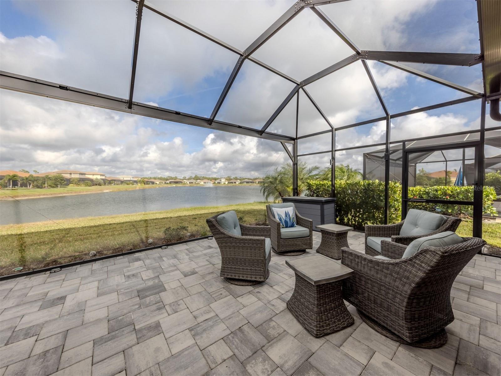 RENAISSANCE - Residential