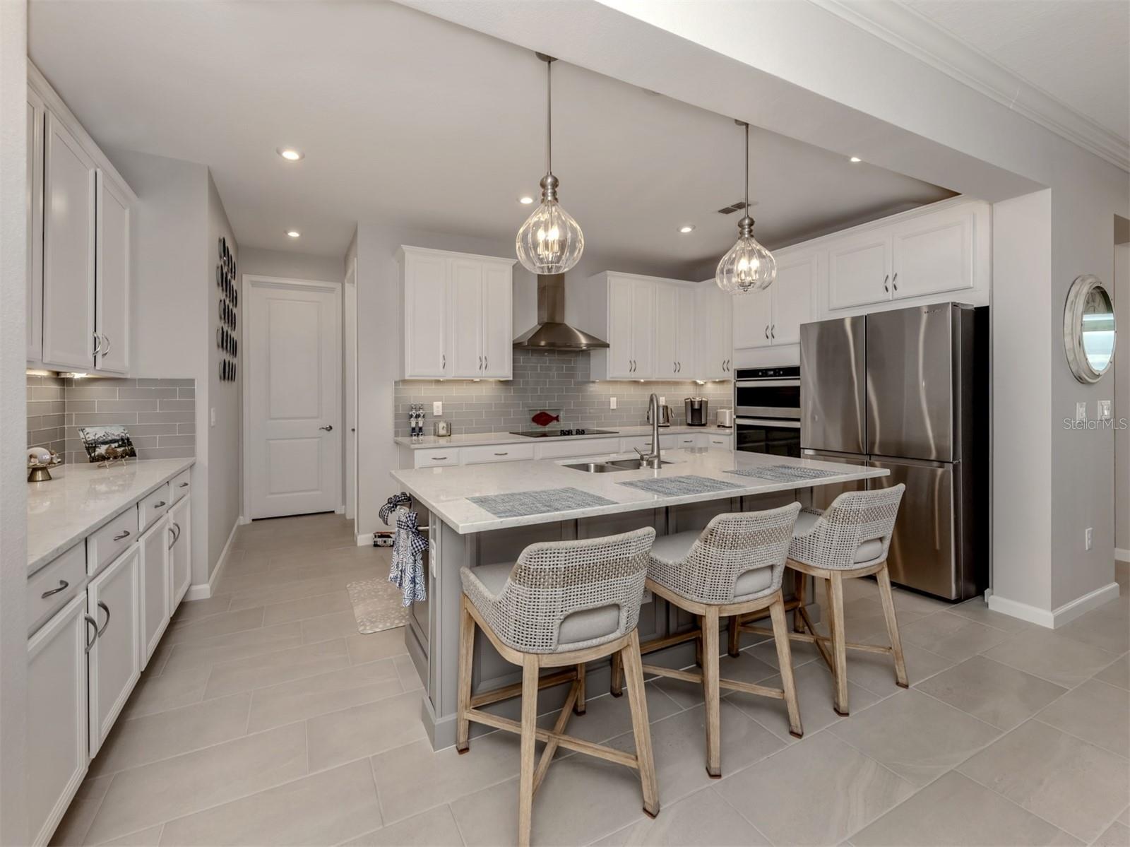 11932 BOHEMIAN PLACE