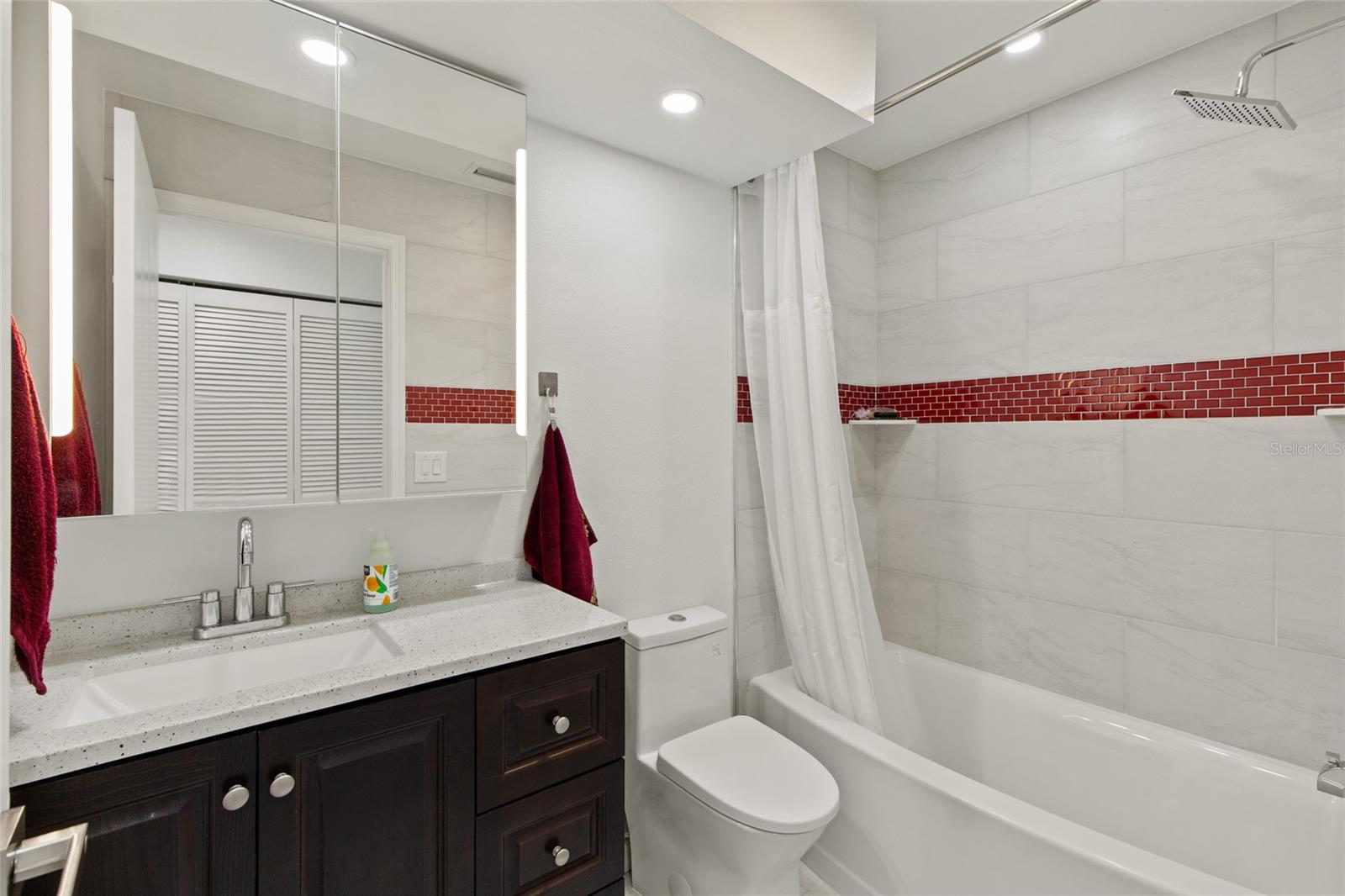 RIVIERA CLUB VILLAGE AT LONGWOOD RUN PH 02 - Residential