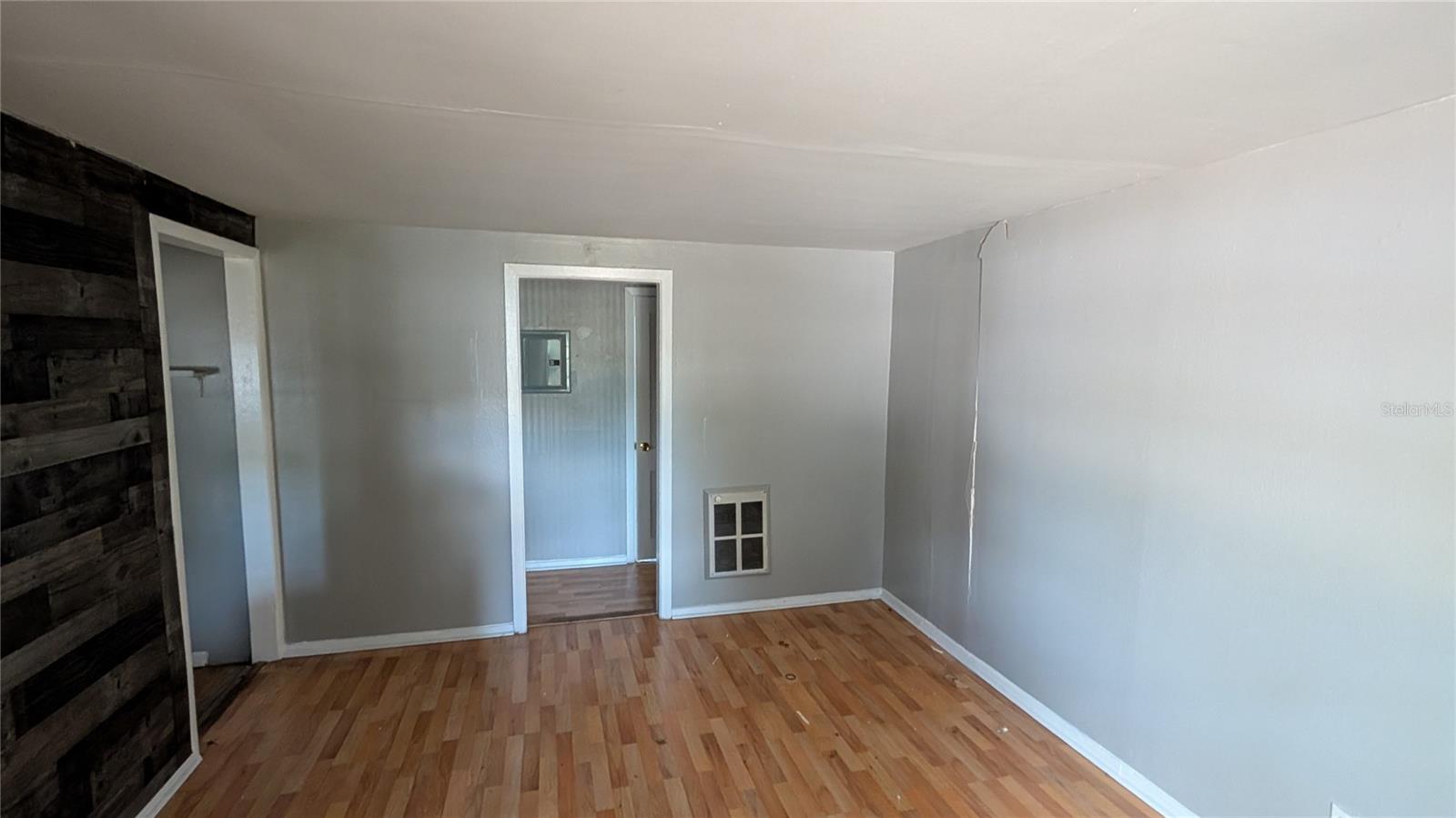 2801 W CLEVELAND STREET