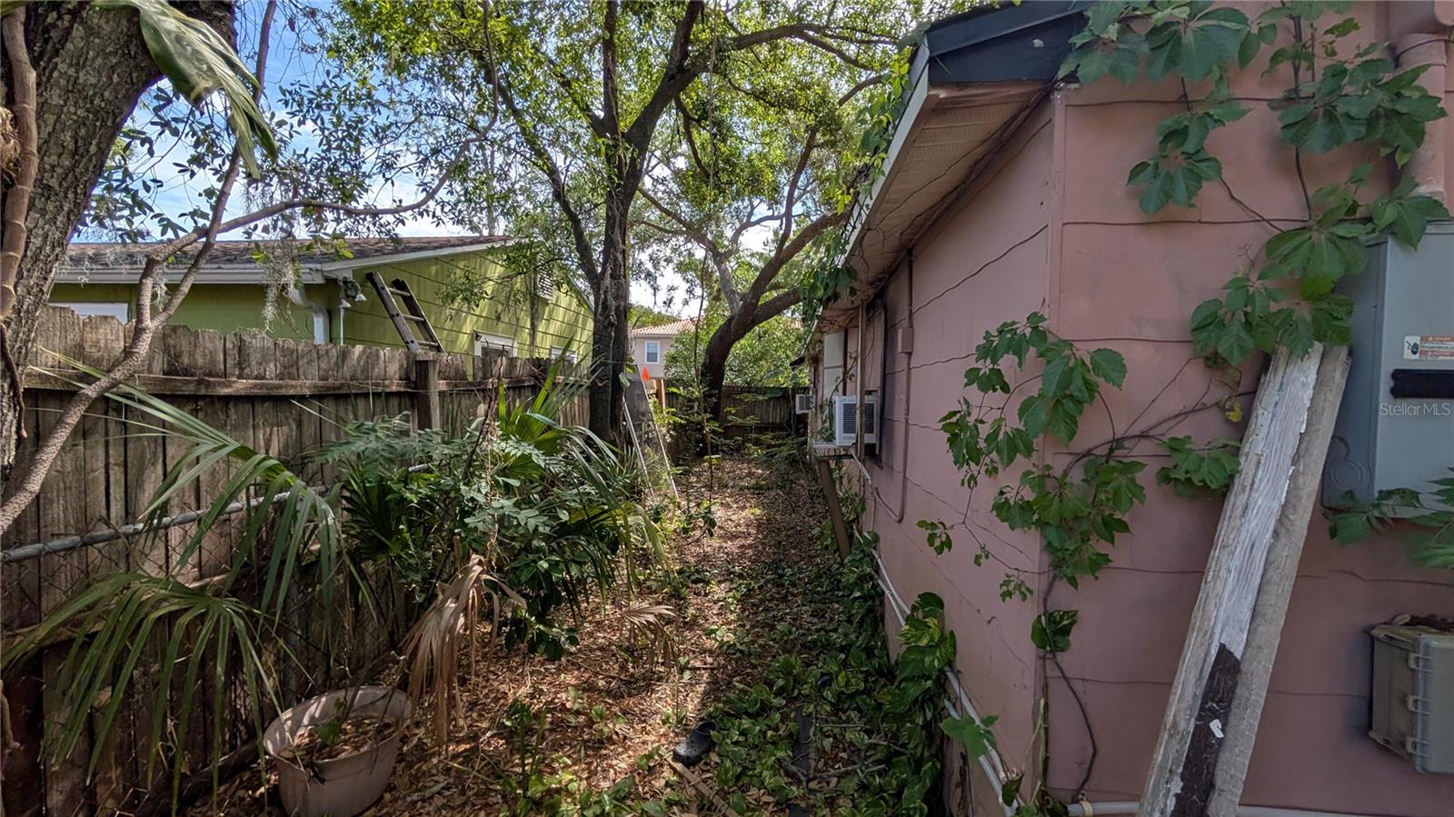 BUNGALOW CITY - Residential Income
