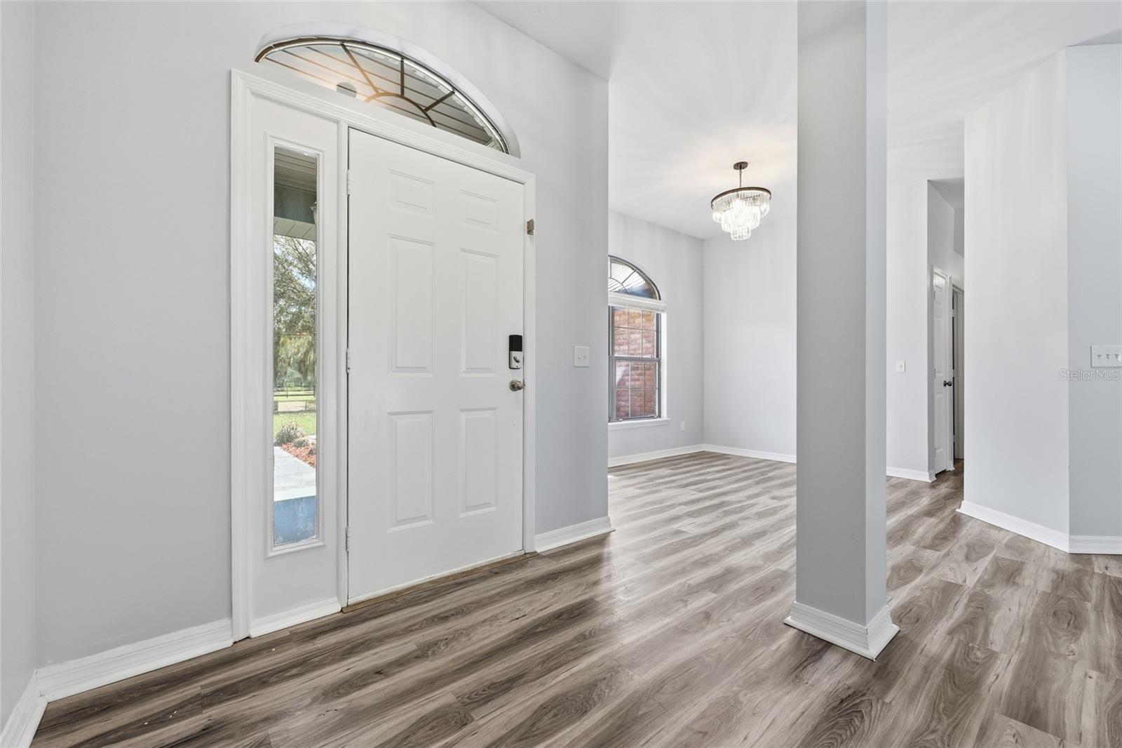 462 SW FAIRLINGTON COURT