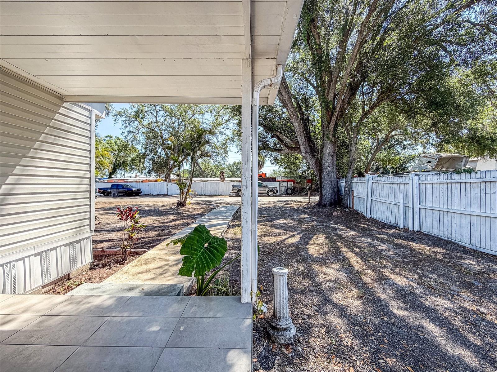 UNPLATTED - Residential