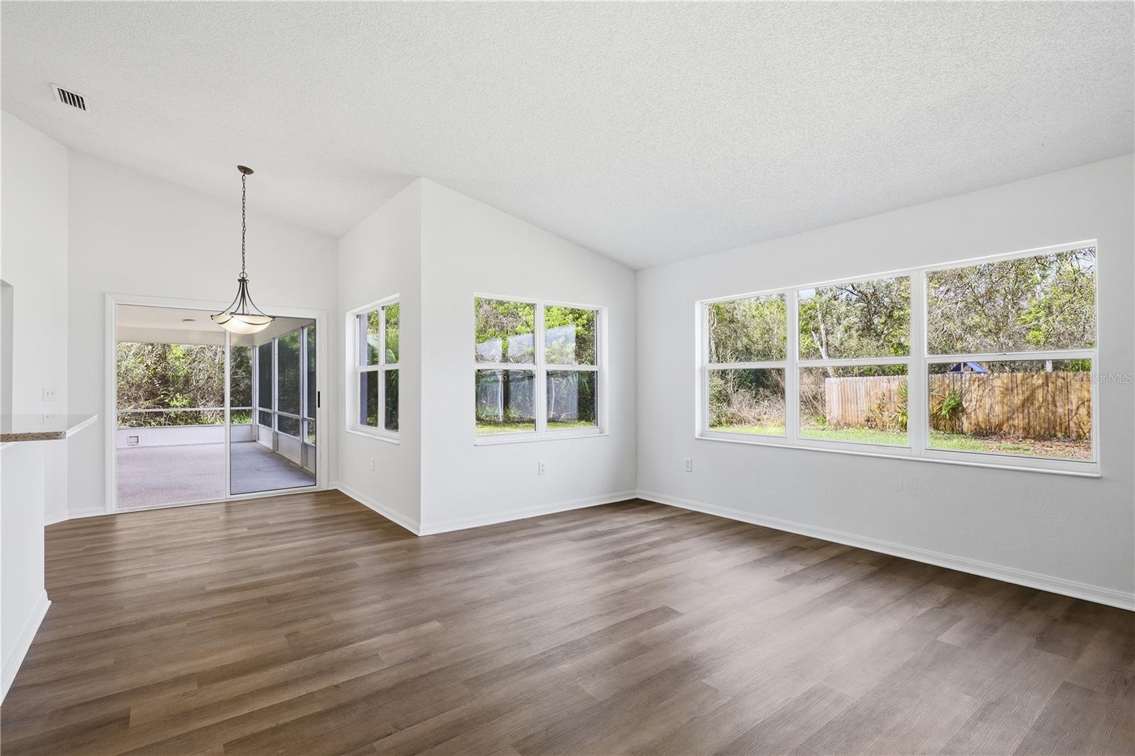 BELLE TERRE - Residential