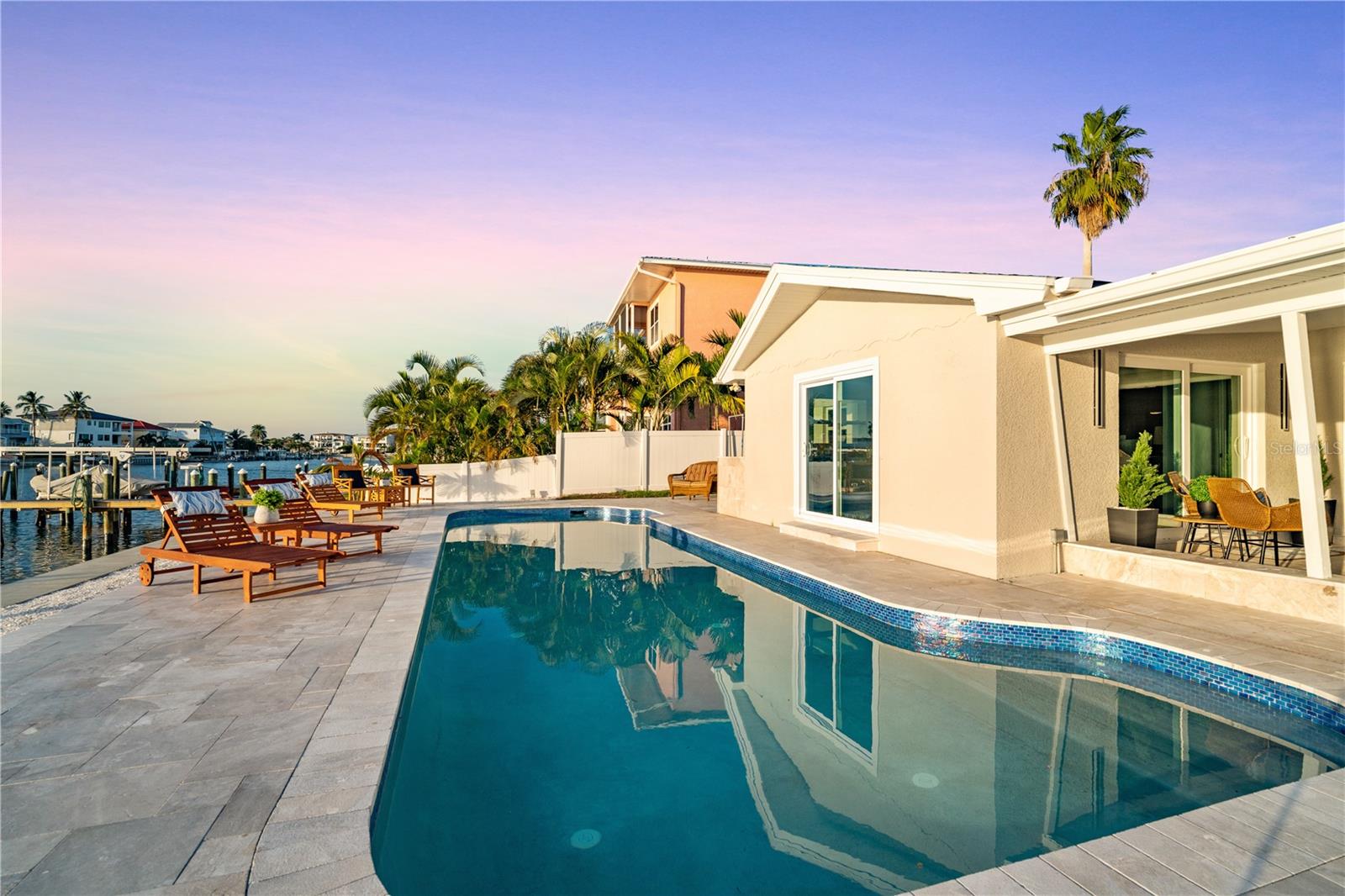 BELLEVUE ESTATES ISLAND 2ND ADD - Residential