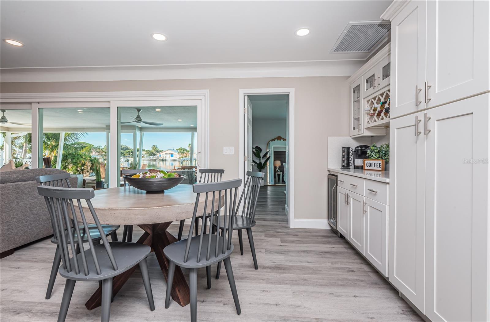 BELLEVUE ESTATES ISLAND 2ND ADD - Residential