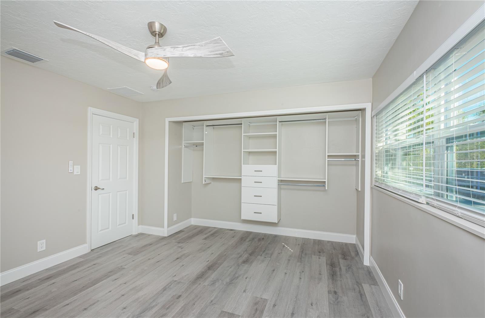 BELLEVUE ESTATES ISLAND 2ND ADD - Residential