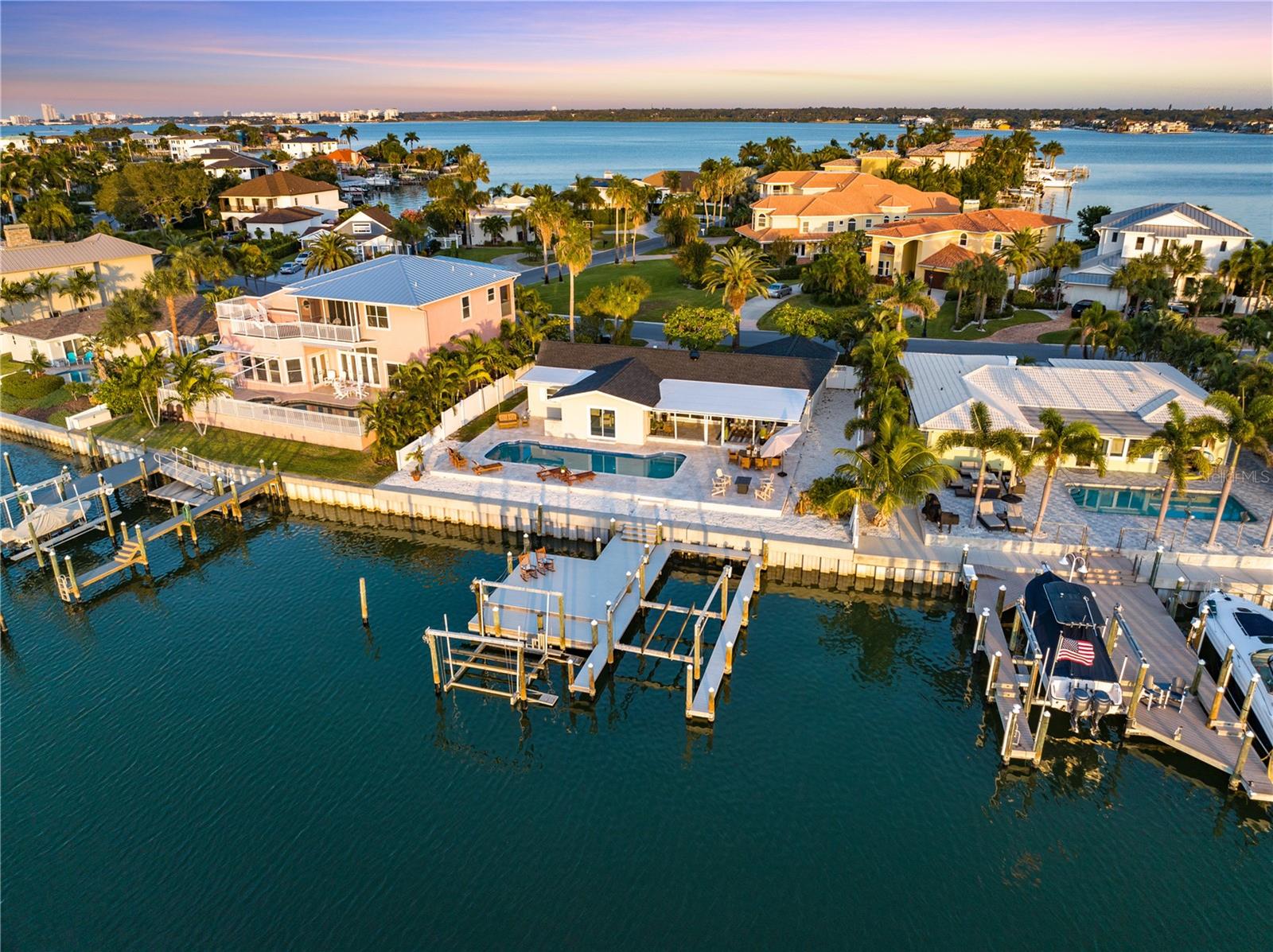 BELLEVUE ESTATES ISLAND 2ND ADD - Residential