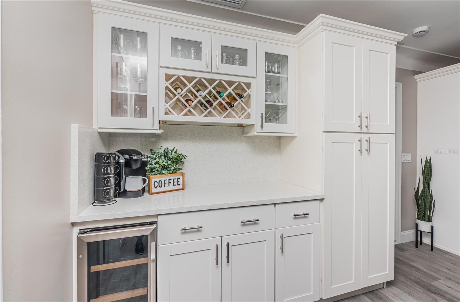 BELLEVUE ESTATES ISLAND 2ND ADD - Residential