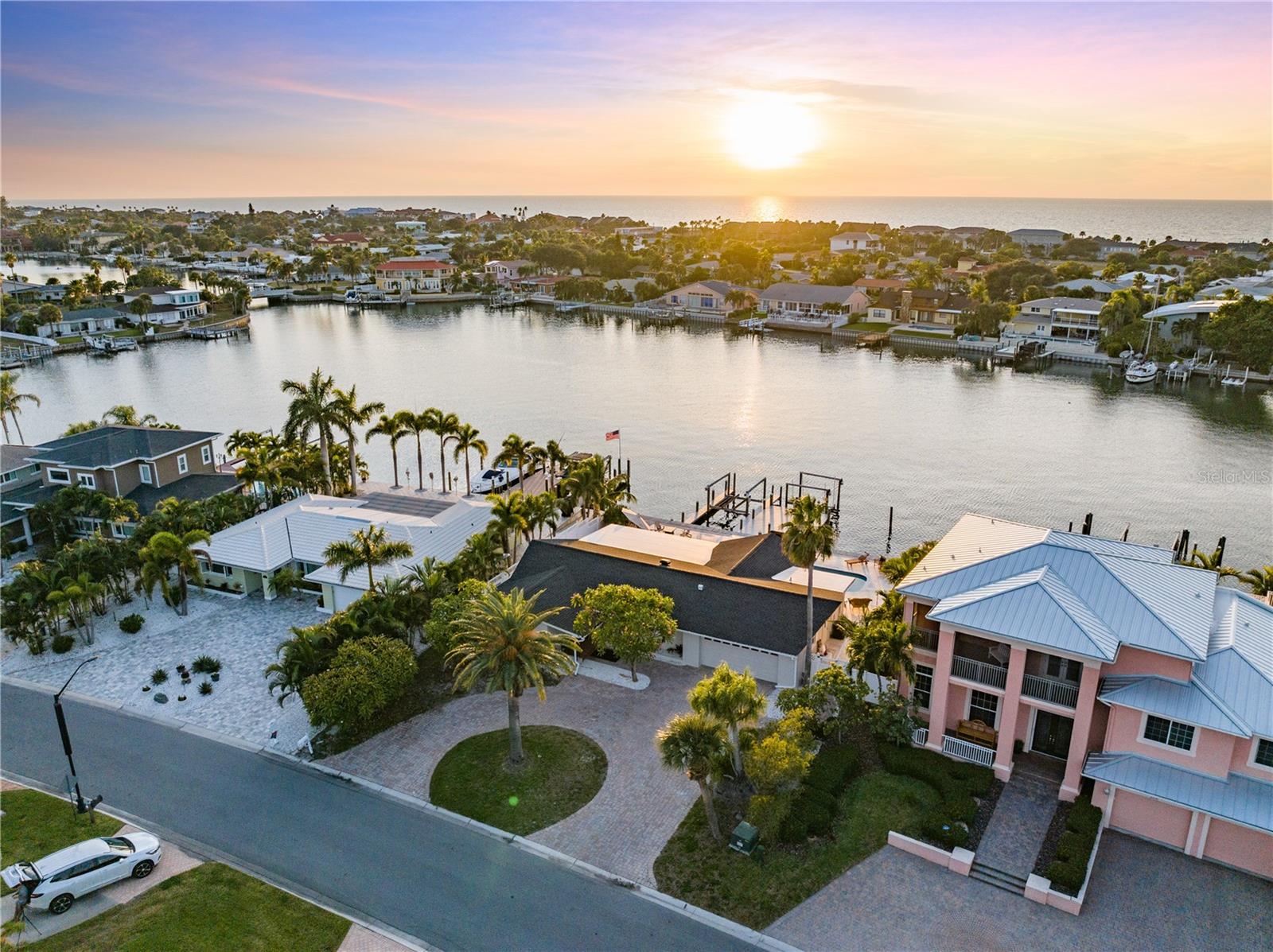 BELLEVUE ESTATES ISLAND 2ND ADD - Residential