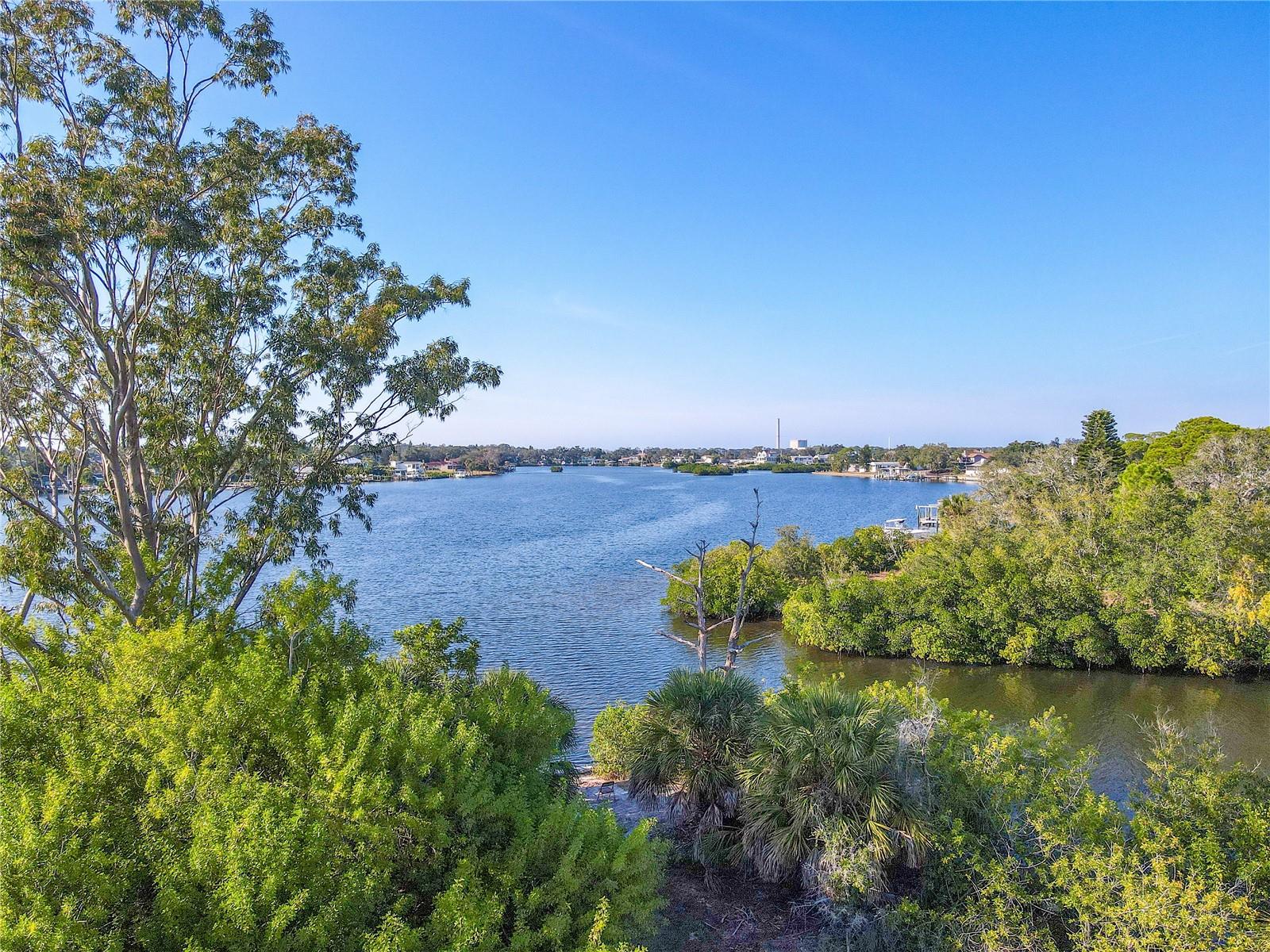 BAYOU GARDENS - Land