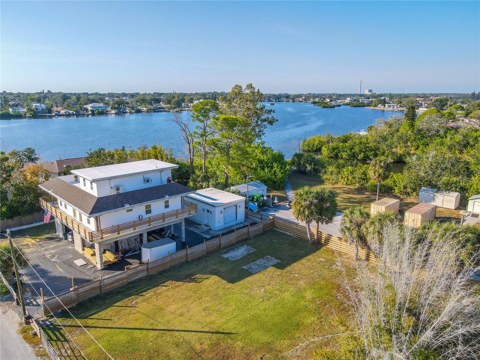 BAYOU GARDENS - Land