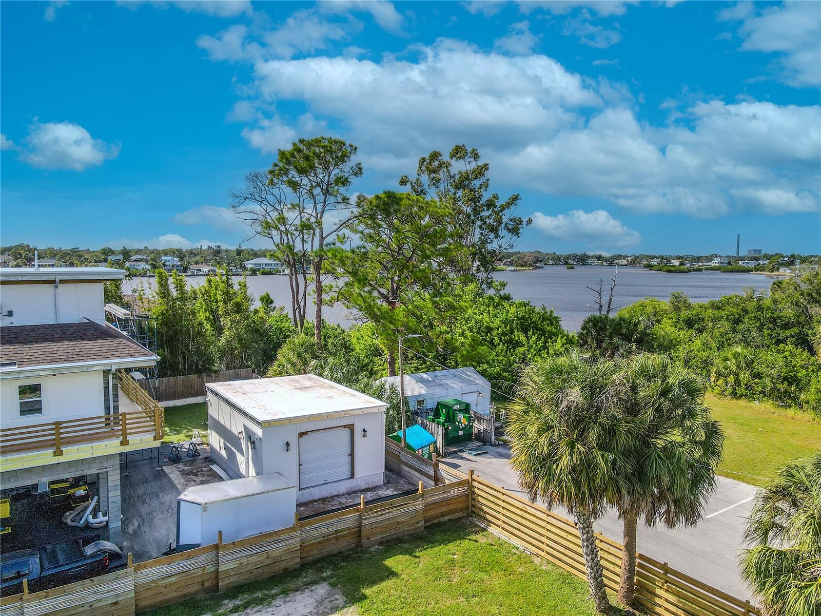 BAYOU GARDENS - Land