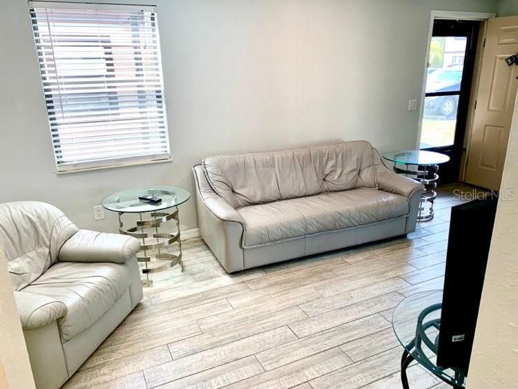 4022 BEAVER LANE 800A