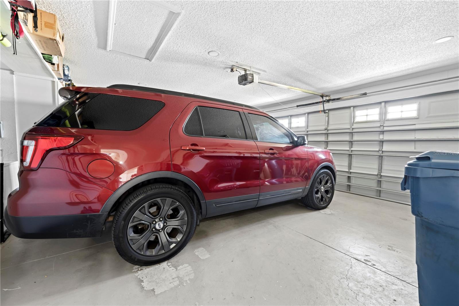 SPRING HILL UNIT 20 BLK 1334 LOT 5 - Residential